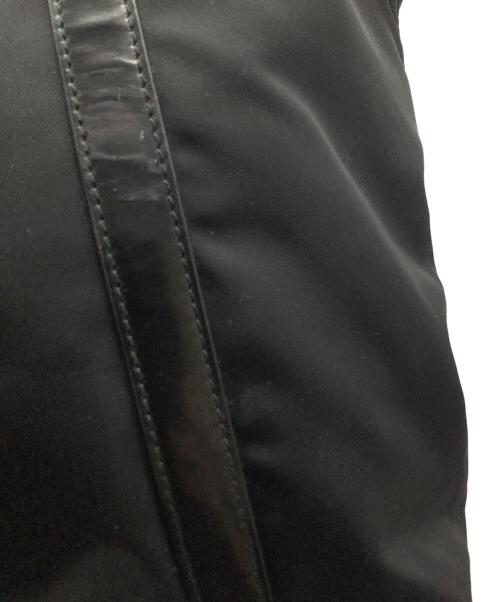 PRADA（プラダ）PRADA (プラダ) ナイロントートバッグ ブラックの古着・服飾アイテム