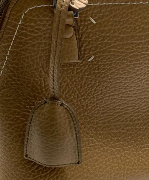 Maison Margiela（メゾンマルジェラ）Maison Margiela (メゾンマルジェラ) 5AC Classique Mini ベージュの古着・服飾アイテム