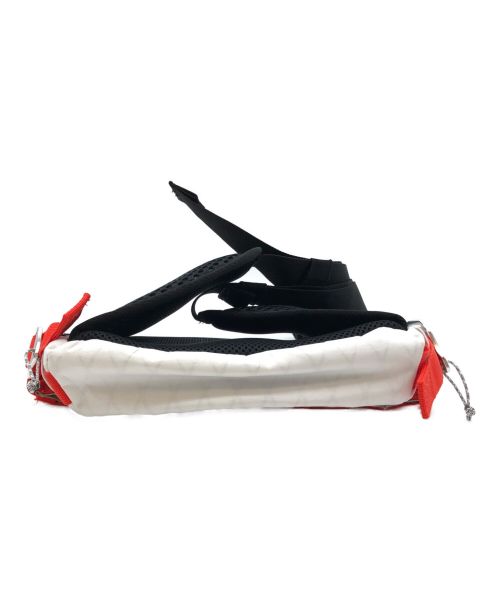 NIKE ACG（ナイキエーシージー）NIKE ACG (ナイキエージーシー) ウエストバッグ ホワイト×レッドの古着・服飾アイテム