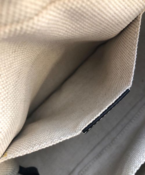 GUCCI（グッチ）GUCCI (グッチ) レザーショルダーバッグ ブラックの古着・服飾アイテム