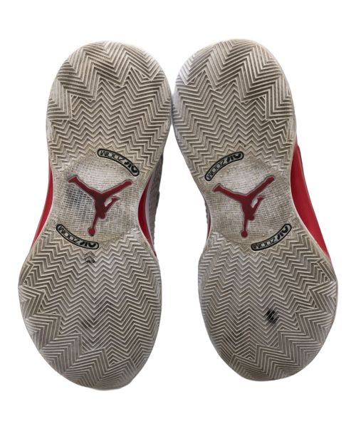 NIKE（ナイキ）NIKE (ナイキ) バスケットボールシューズ ホワイト×レッド サイズ:SIZE 28cmの古着・服飾アイテム