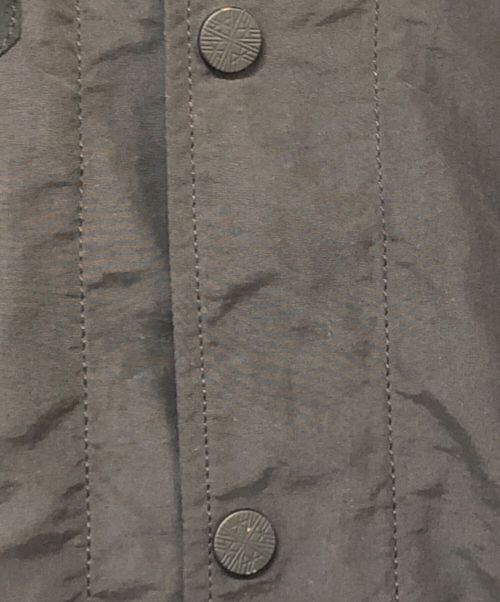 WHITE MOUNTAINEERING（ホワイトマウンテ二アニング）WHITE MOUNTAINEERING (ホワイトマウンテ二アニング) シャツ ブラック サイズ:SIZE 1の古着・服飾アイテム