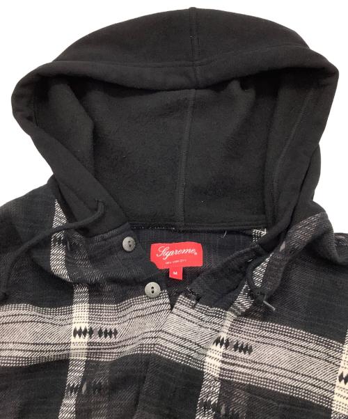 SUPREME（シュプリーム）SUPREME (シュプリーム) シャツ ブラック×グレー サイズ:SIZE Mの古着・服飾アイテム