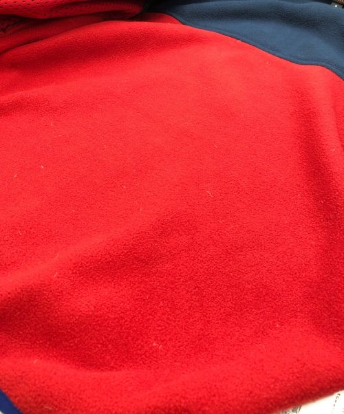 Patagonia（パタゴニア）Patagonia (パタゴニア) シェルドシンチラフーディジャケット レッド×ネイビー サイズ:SIZE Mの古着・服飾アイテム