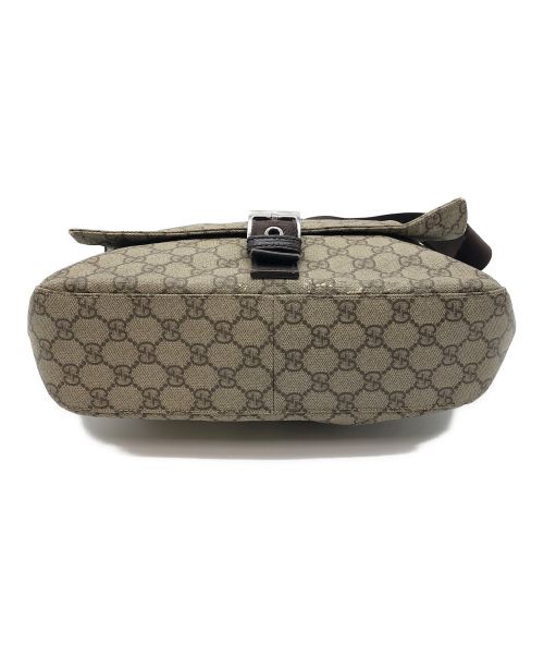 GUCCI（グッチ）GUCCI (グッチ) GG　メッセンジャーバッグ ダークブラウン×ベージュの古着・服飾アイテム