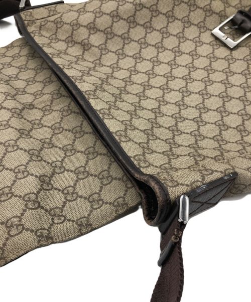 GUCCI（グッチ）GUCCI (グッチ) GG　メッセンジャーバッグ ダークブラウン×ベージュの古着・服飾アイテム