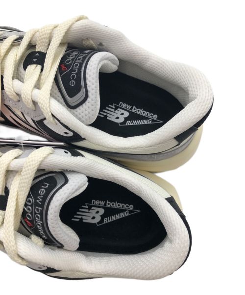 NEW BALANCE（ニューバランス）NEW BALANCE (ニューバランス) 990 V6　スニーカー ホワイト×グレー サイズ:SIZE 28cm 未使用品の古着・服飾アイテム