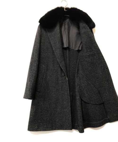 UNITED ARROWS（ユナイテッドアローズ）UNITED ARROWS (ユナイテッドアローズ) CARUSO (カルーゾ) ファーカラーハーフコート ダークグレー サイズ:SIZE 40 未使用品の古着・服飾アイテム