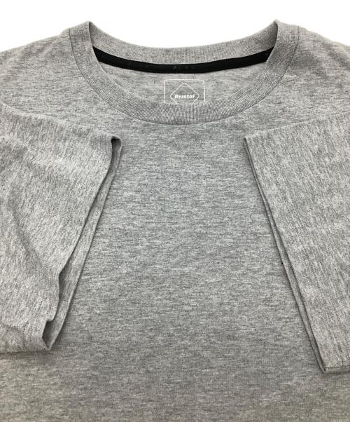 F.C.R.B.（エフシーレアルブリストル）F.C.R.B. (エフシーアールビー) Tシャツ グレー サイズ:SIZE Mの古着・服飾アイテム