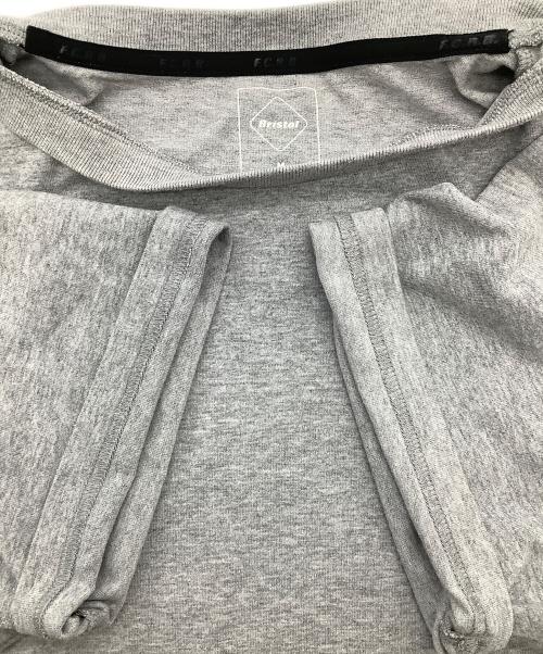 F.C.R.B.（エフシーレアルブリストル）F.C.R.B. (エフシーアールビー) Tシャツ グレー サイズ:SIZE Mの古着・服飾アイテム