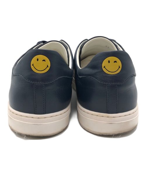 ANYA HINDMARCH（アニヤ・ハインドマーチ）ANYA HINDMARCH (アニヤハインドマーチ) スニーカー ネイビー×ホワイト サイズ:SIZE 44の古着・服飾アイテム