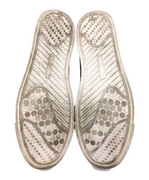 ANYA HINDMARCH（アニヤ・ハインドマーチ）ANYA HINDMARCH (アニヤハインドマーチ) スニーカー ネイビー×ホワイト サイズ:SIZE 44の古着・服飾アイテム