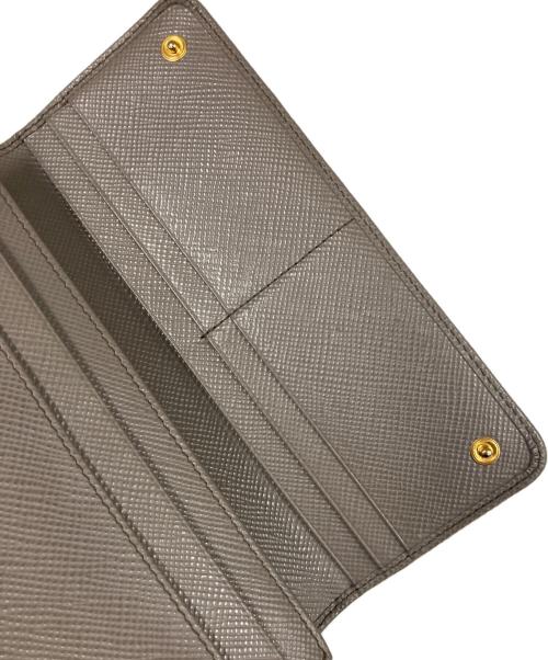 PRADA（プラダ）PRADA (プラダ) 長財布 グレーの古着・服飾アイテム
