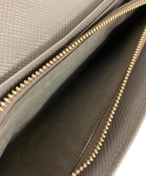 PRADA（プラダ）PRADA (プラダ) 長財布 グレーの古着・服飾アイテム