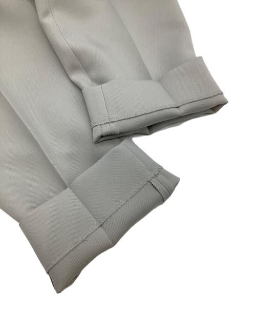 BEAUTY&YOUTH UNITED ARROWS（ビューティーアンドユースユナイテッドアローズ）BEAUTY&YOUTH UNITED ARROWS (ビューティーアンドユースユナイテッドアローズ) トリプルクロスフォルムテーパードパンツ グレー サイズ:SIZE Mの古着・服飾アイテム