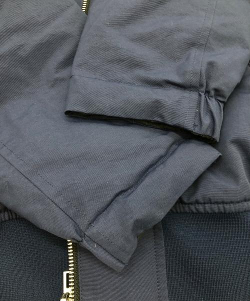 Calvin Klein（カルバンクライン）Calvin Klein (カルバンクライン) ダウンジャケット ネイビー×ブラック サイズ:SIZE 36の古着・服飾アイテム