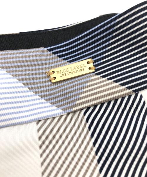 BLUE LABEL CRESTBRIDGE（ブルーレーベルクレストブリッジ）BLUE LABEL CRESTBRIDGE (ブルーレーベルクレストブリッジ) チェックスカート ホワイト×ネイビー サイズ:SIZE 38の古着・服飾アイテム