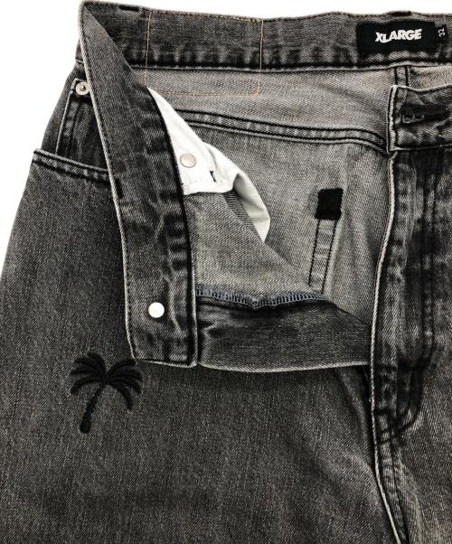 X-LARGE（エクストララージ）X-LARGE (エクストララージ) デニムパンツ ブラック サイズ:SIZE 81cm (W32)の古着・服飾アイテム