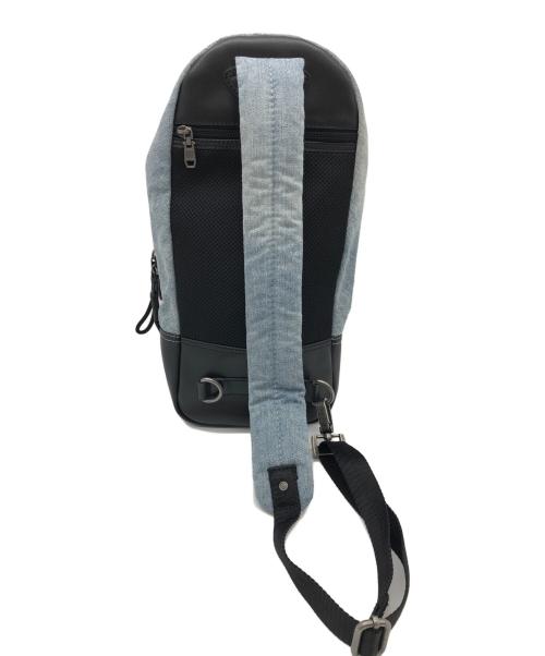 DIESEL（ディーゼル）DIESEL (ディーゼル) ボディーバッグ ブルー×ブラックの古着・服飾アイテム