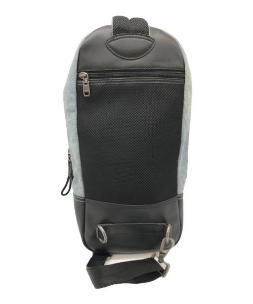 DIESEL（ディーゼル）DIESEL (ディーゼル) ボディーバッグ ブルー×ブラックの古着・服飾アイテム