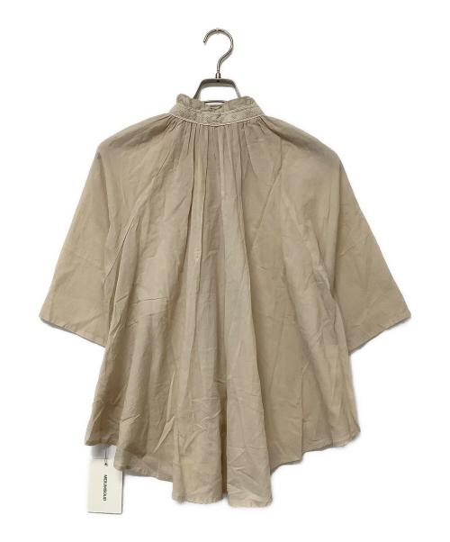 MIDIUMISOLID（ミディウミソリッド）MIDIUMISOLID (ミディウミソリッド) ギャザーブラウス ベージュ サイズ:F 未使用品の古着・服飾アイテム