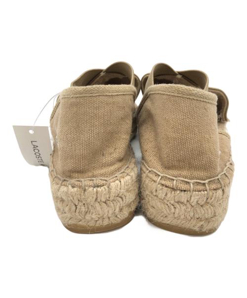 LACOSTE（ラコステ）LACOSTE (ラコステ) サンダル ベージュ サイズ:3の古着・服飾アイテム