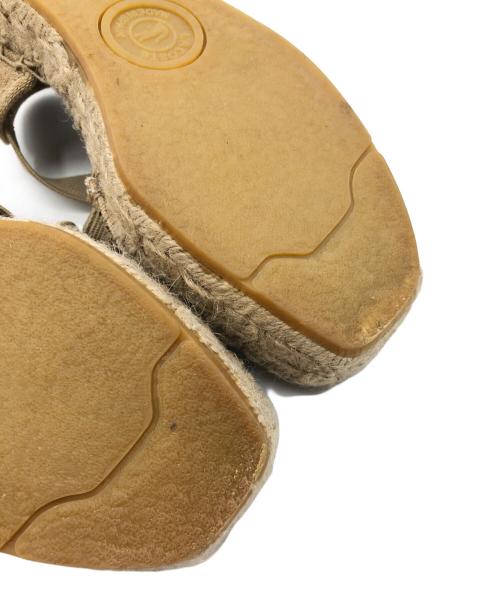 LACOSTE（ラコステ）LACOSTE (ラコステ) サンダル ベージュ サイズ:3の古着・服飾アイテム