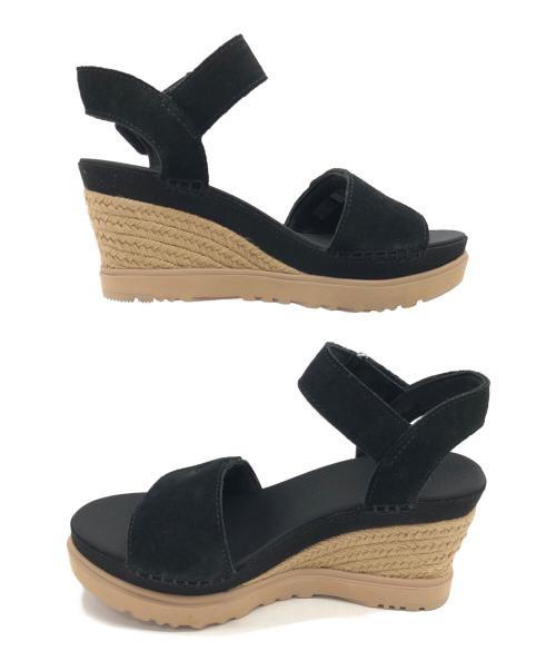 UGG（アグ）UGG (アグ) ウェッジソールサンダル ブラック×ベージュ サイズ:SIZE 24cmの古着・服飾アイテム