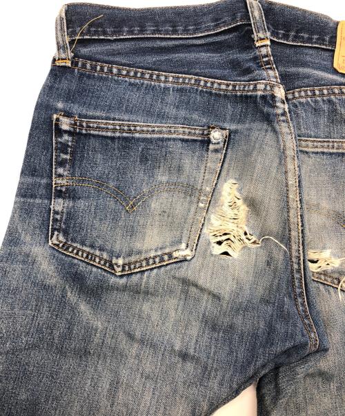 LEVI'S（リーバイス）LEVI'S (リーバイス) ダメージデニムパンツ インディゴ サイズ:SIZE 81cm (W32)の古着・服飾アイテム