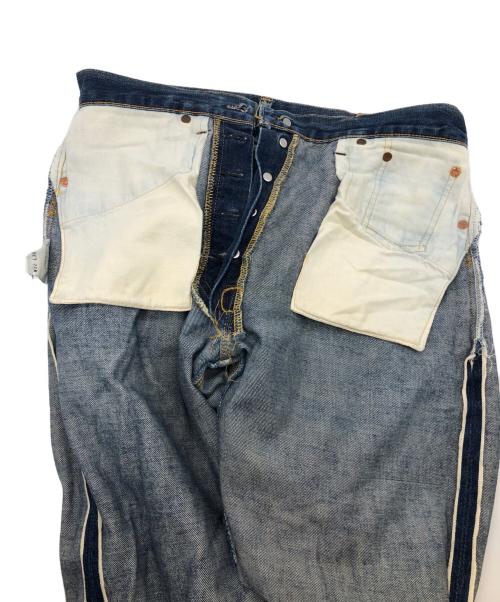 LEVI'S（リーバイス）LEVI'S (リーバイス) ダメージデニムパンツ インディゴ サイズ:SIZE 81cm (W32)の古着・服飾アイテム
