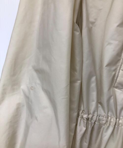 MONCLER（モンクレール）MONCLER (モンクレール) BESSIE　レインジャケット アイボリー サイズ:SIZE 12Aの古着・服飾アイテム