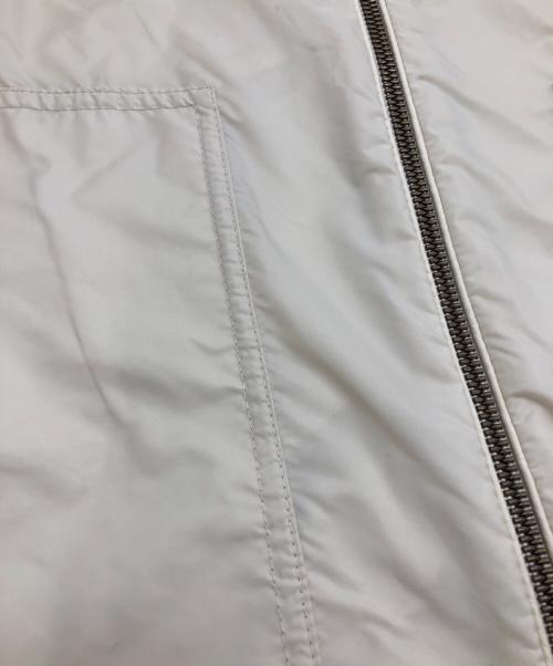 MONCLER（モンクレール）MONCLER (モンクレール) BESSIE　レインジャケット アイボリー サイズ:SIZE 12Aの古着・服飾アイテム