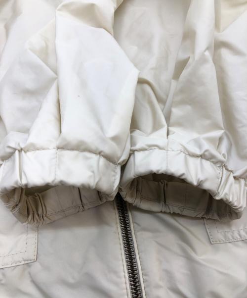MONCLER（モンクレール）MONCLER (モンクレール) BESSIE　レインジャケット アイボリー サイズ:SIZE 12Aの古着・服飾アイテム