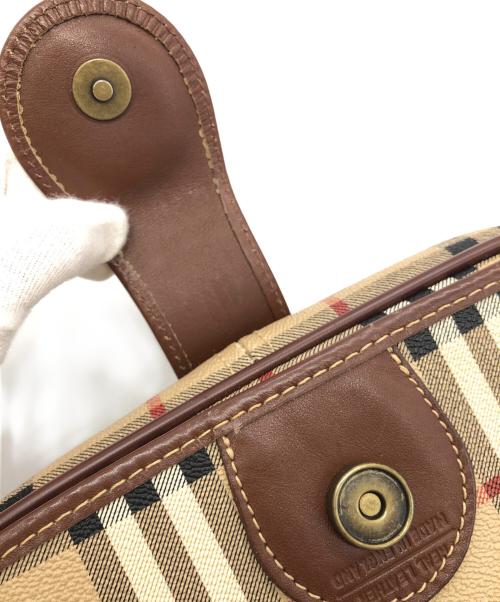 Burberry's（バーバリー）Burberry's (バーバリーズ) ノバチェック　ショルダーバッグ ベージュの古着・服飾アイテム