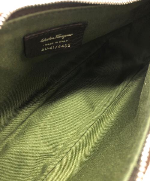 Salvatore Ferragamo（サルヴァトーレ フェラガモ）Salvatore Ferragamo (サルヴァトーレ フェラガモ) ショルダーバッグ ブラウンの古着・服飾アイテム
