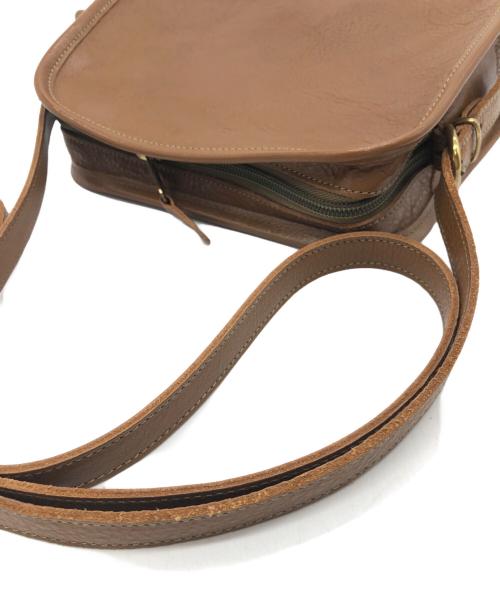 IL BISONTE（イル ビゾンテ）IL BISONTE (イル ビゾンテ) クロスボディバッグ ブラウンの古着・服飾アイテム