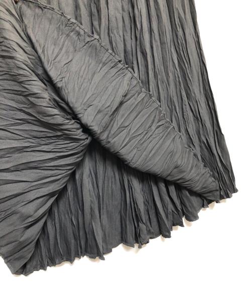 mizuiro-ind（ミズイロインド）mizuiro-ind (ミズイロインド) ワッシャープリーツティアードスカート グレー サイズ:Freeの古着・服飾アイテム