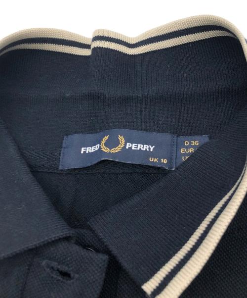 FRED PERRY（フレッドペリー）FRED PERRY (フレッドペリー) 半袖ワンピース インディゴ×ベージュ サイズ:SIZE 36の古着・服飾アイテム