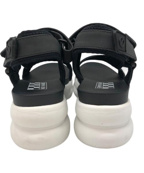 No Name（ノーネーム）No Name (ノーネーム) 厚底サンダル ブラック×ホワイト サイズ:SIZE 24cmの古着・服飾アイテム