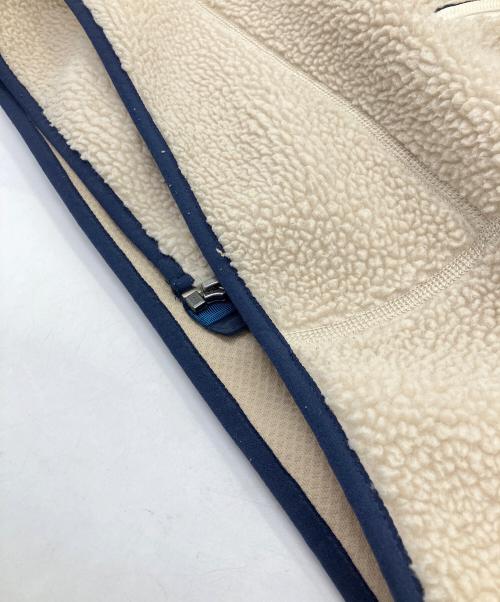 Patagonia（パタゴニア）Patagonia (パタゴニア) CLASSIC RETRO X JACKET　フリースジャケット ネイビー×ベージュ サイズ:SIZE XLの古着・服飾アイテム