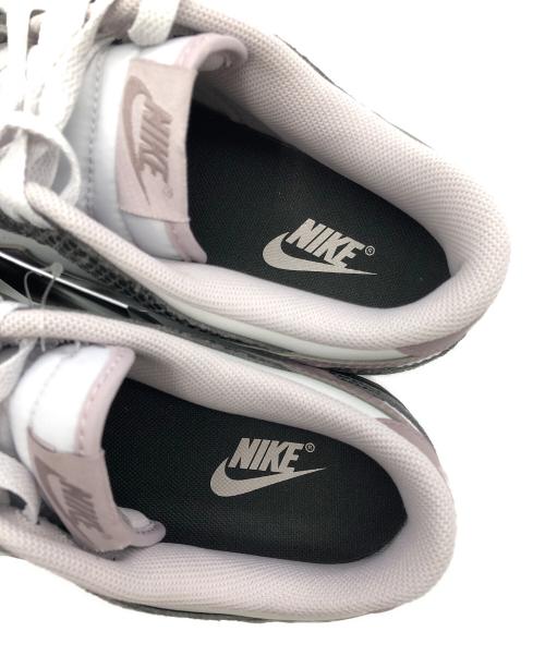 NIKE（ナイキ）NIKE (ナイキ) DUNK LOW　ローカットスニーカー ブラック×パープルベージュ サイズ:SIZE 27cm 未使用品の古着・服飾アイテム