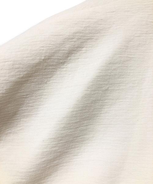 CLANE（クラネ）CLANE (クラネ) ランタンスリーブテーラードジャケット ベージュ サイズ:2の古着・服飾アイテム