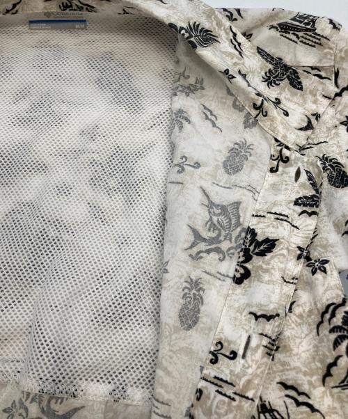 Columbia（コロンビア）Columbia (コロンビア) トローラーズベスト ショートスリーブ シャツ ブラック×ベージュ サイズ:SIZE Mの古着・服飾アイテム