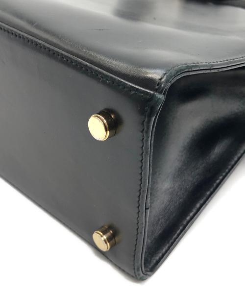 Salvatore Ferragamo（サルヴァトーレ フェラガモ）Salvatore Ferragamo (サルヴァトーレ フェラガモ) ショルダーバッグ ブラックの古着・服飾アイテム