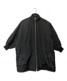 BEARDSLEY（ビアズリー）の古着「中綿BIGポンチョコート」｜ブラック