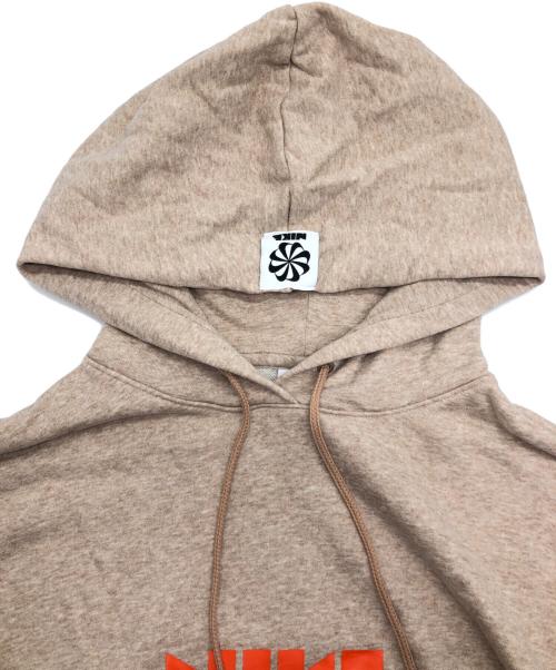 NIKE（ナイキ）NIKE (ナイキ) プルオーバーパーカー ベージュ サイズ:SIZE Mの古着・服飾アイテム