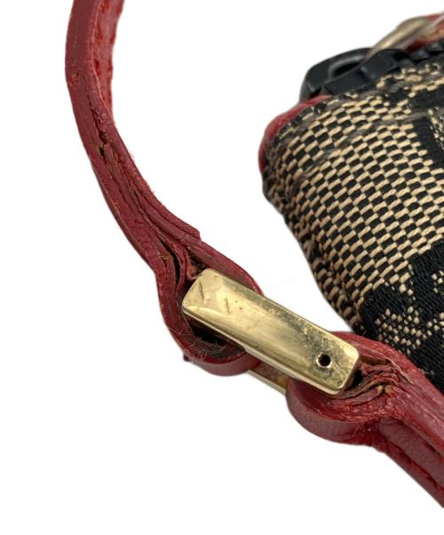 GUCCI（グッチ）GUCCI (グッチ) GGキャンバス　アクセサリーポーチ ベージュ×レッドの古着・服飾アイテム