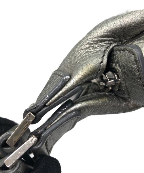 HIROFU（ヒロフ）HIROFU (ヒロフ) セミショルダーバッグ シルバーカラーの古着・服飾アイテム