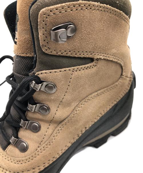 SOREL（ソレル）SOREL (ソレル) トレッキングブーツ ベージュ×ブラック サイズ:SIZE 27cmの古着・服飾アイテム