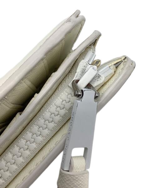 MARC JACOBS（マークジェイコブズ）MARC JACOBS (マークジェイコブス) コンパクトウォレット アイボリーの古着・服飾アイテム